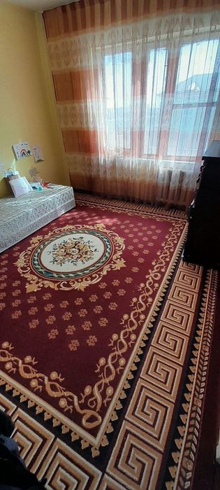3 xonali kvartira sotiladi