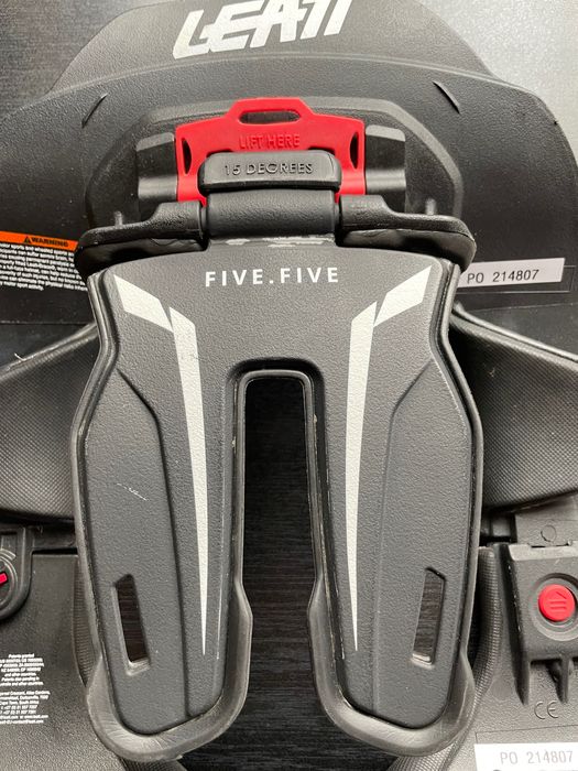 Leatt GPX Five.Five Neckbrace - протектор за врат за мотокрос