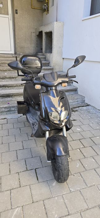 Scuter Peugeot Trek