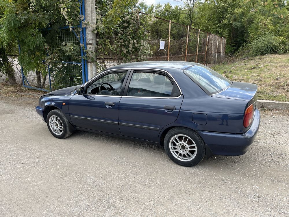 Suzuki baleno 1998