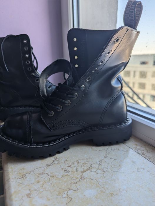 Bocanci Steel 10 inele nr 39 negri din piele