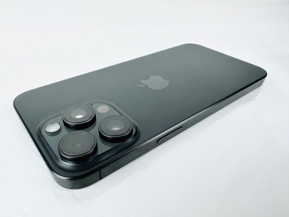 НОВ! Apple iPhone 15 Pro Max 256GB Black Гаранция!