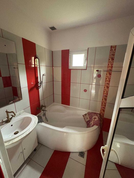 Casa de inchiriat Breaza munte de vacanta proprietar toate utilitatile