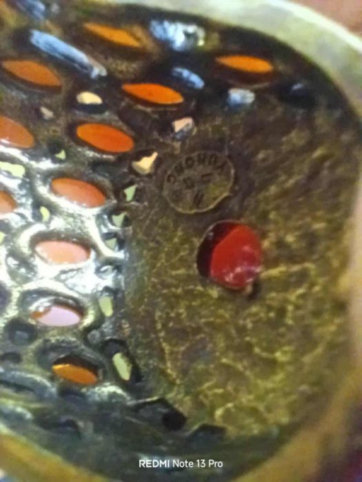 Гривна с подпис на Yuhong