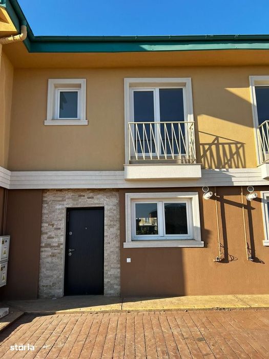 Vilă modernă 3 camere + curte, acces piscină – Cosmopolis