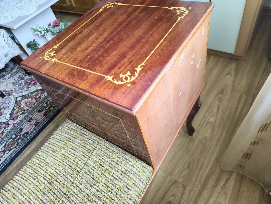 Masuța cu taburet pentru telefon Vintage