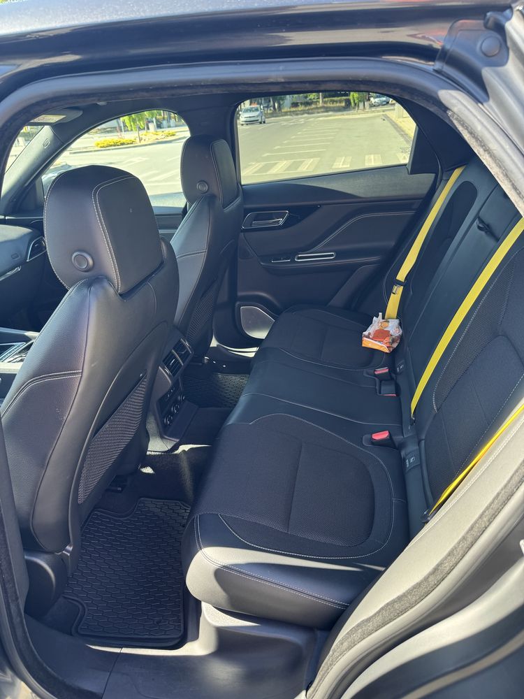 Jaguar F-Pace 30d 300Cp R-dynamic