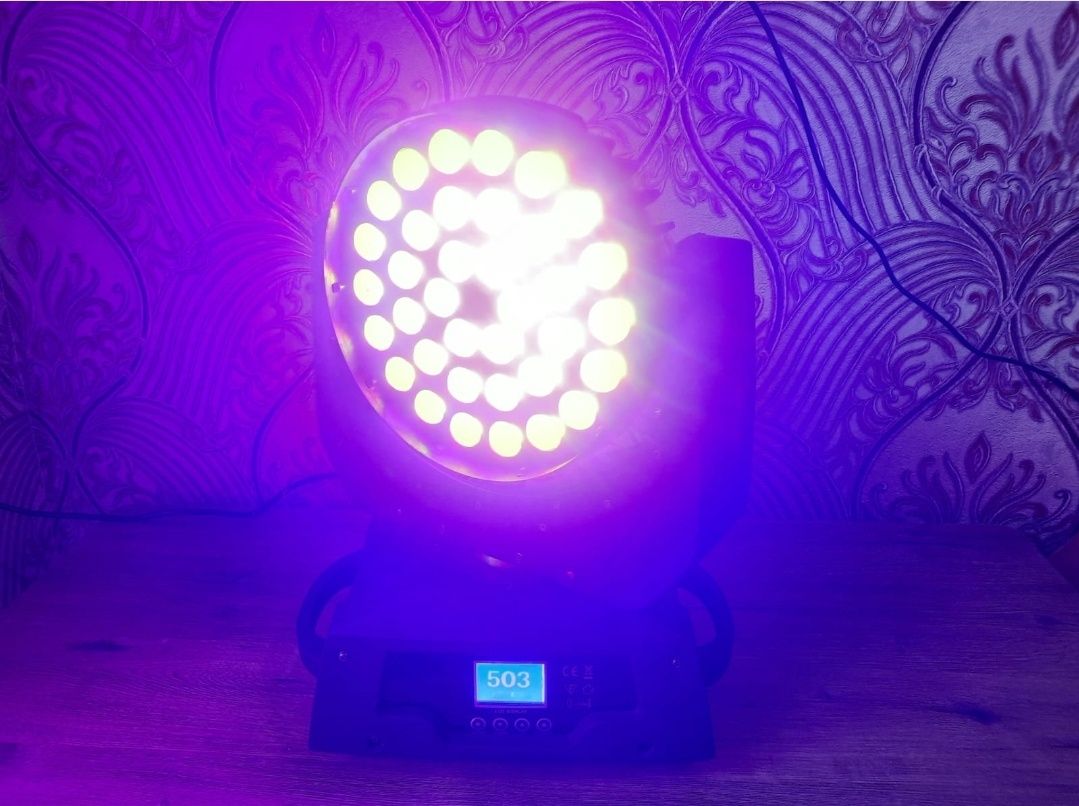 Продам вращающаяся LED прожектор, вращающаяся голова (идеал)