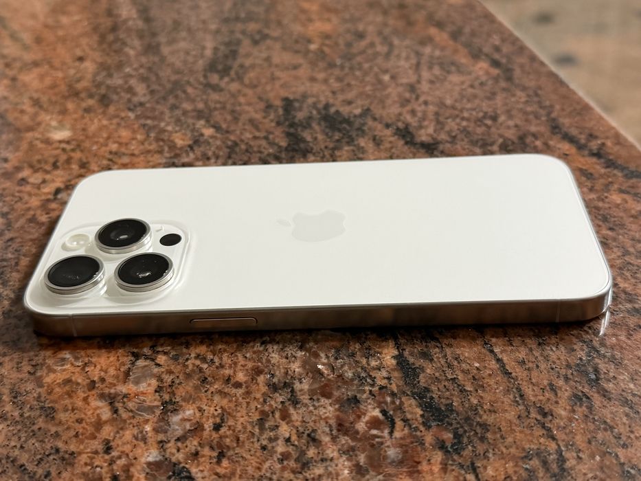 Vand Iphone 15 Pro Max