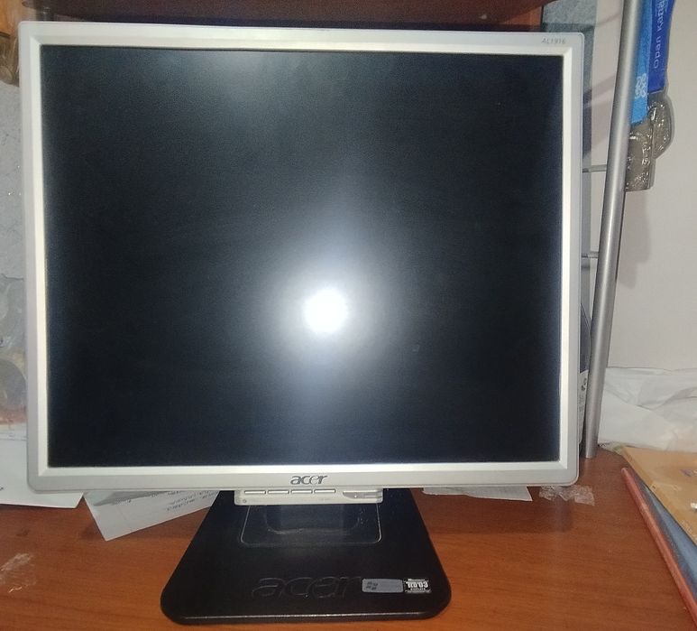 Продам монитор для компьютера