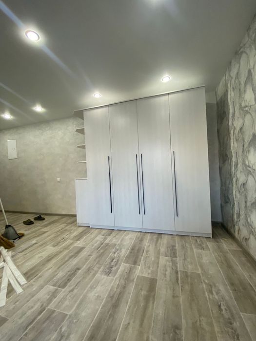 Продам хороший шкаф