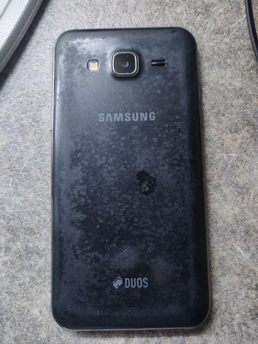 Telefon Samsung J5