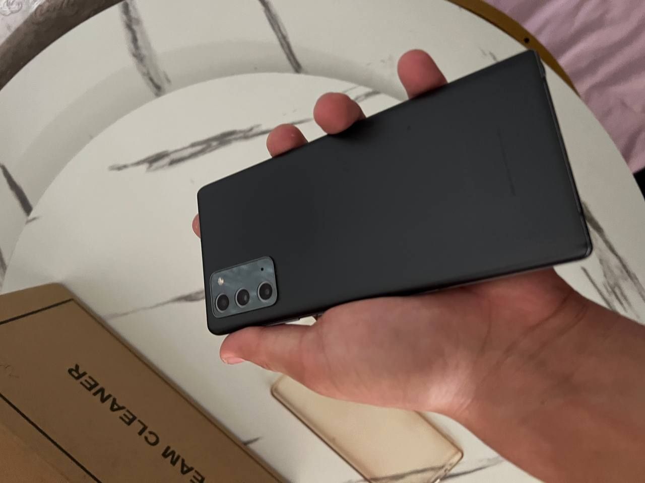 Samsung galaxy not 20 5g udeal usta kórmagan
