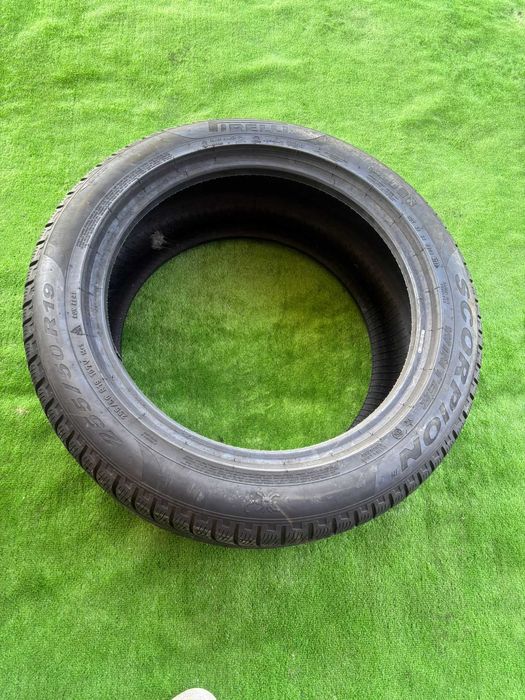 Anvelope Iarna Pirelli RSC 255/50/19