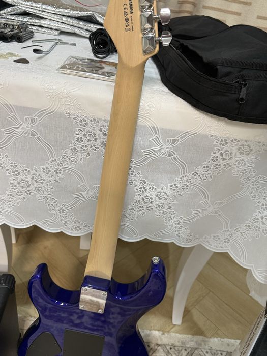 Продается Электро-Гитара Yamaha GIGMAKER