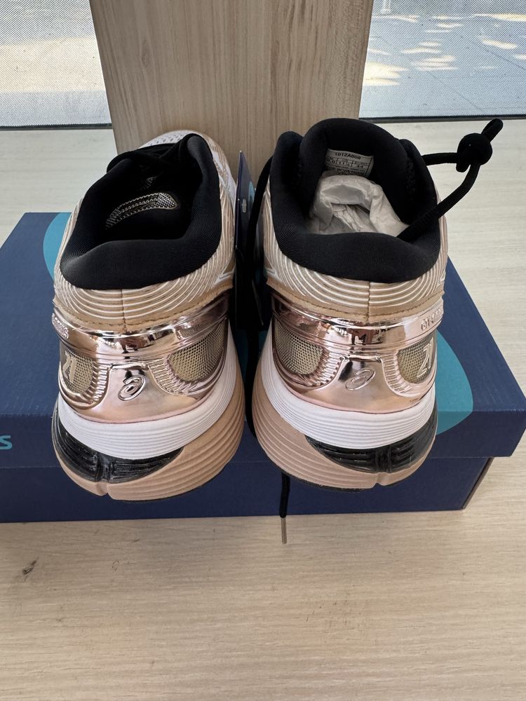 Маратонки ASICS GEL NIMBUS 21.Номер 44