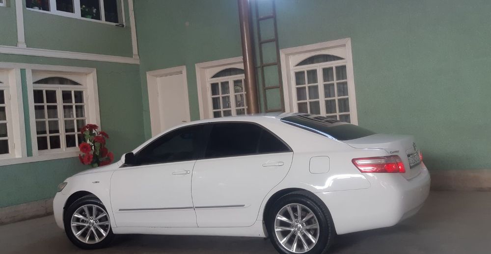 Срочно автомобиль Тойота Камри 40, сотилади