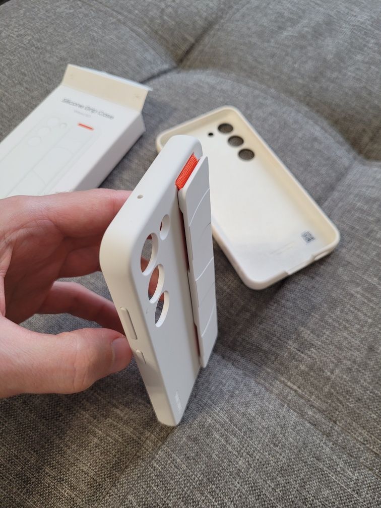 Два чехла Galaxy S23 [оригинал]