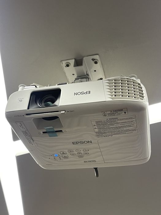 Проектор Epson EH-TW740 Full HD