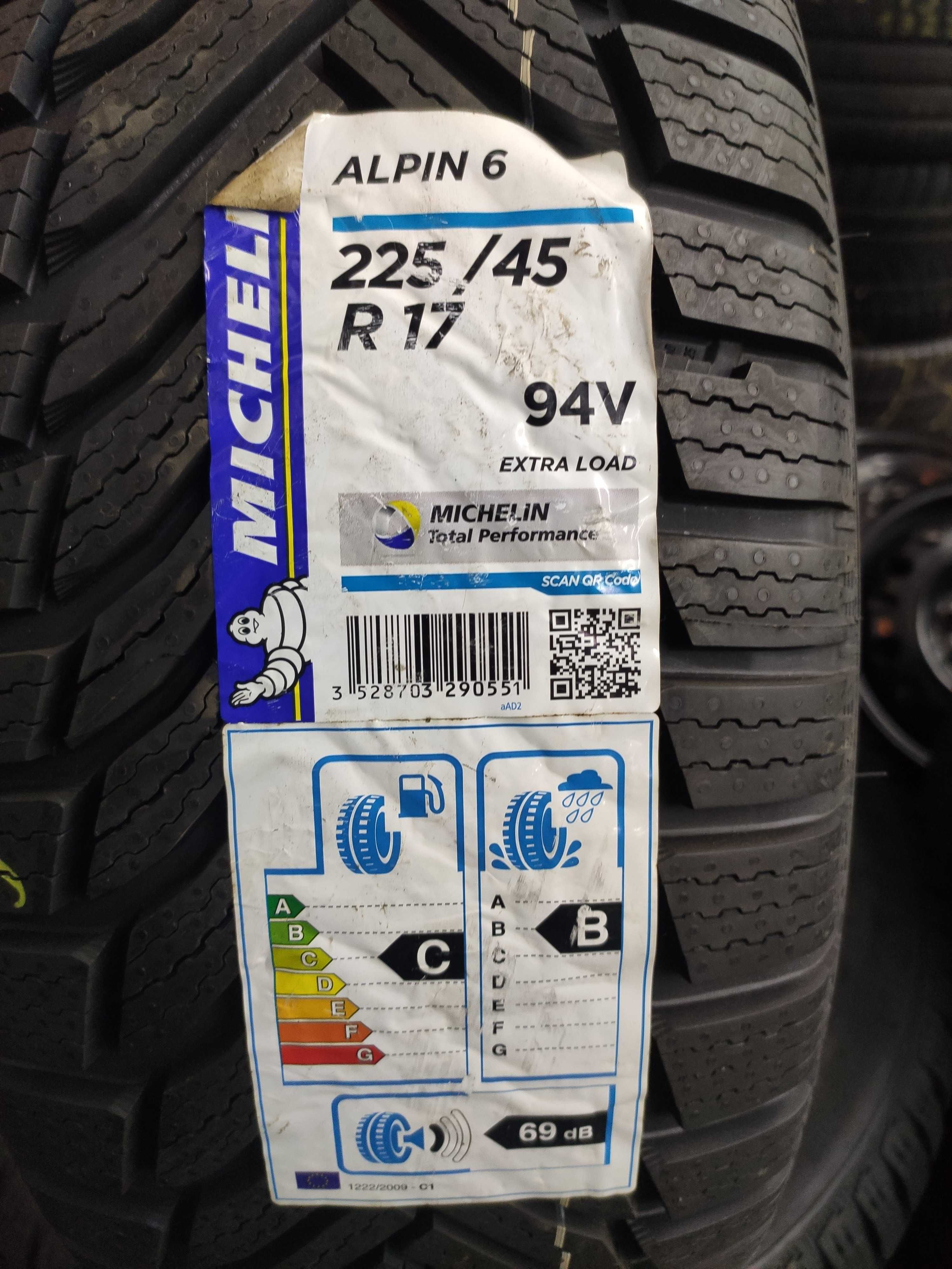 2бр Нови зимни гуми 225 45 17 - Michelin