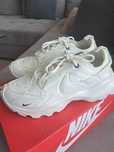 Nike маратонки 7900