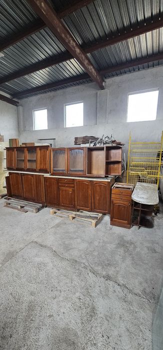 Голяма ъглова кухня