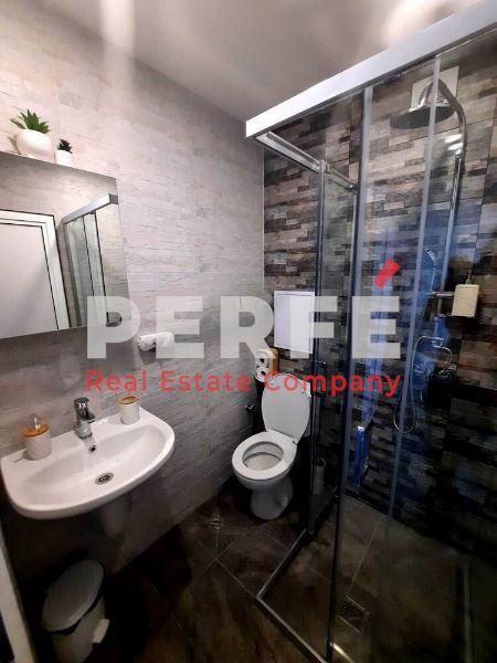 Дава се под наем Двустаен апартамент в Бургас, Зорница - 60 кв.м за 459 € - Снимка #6