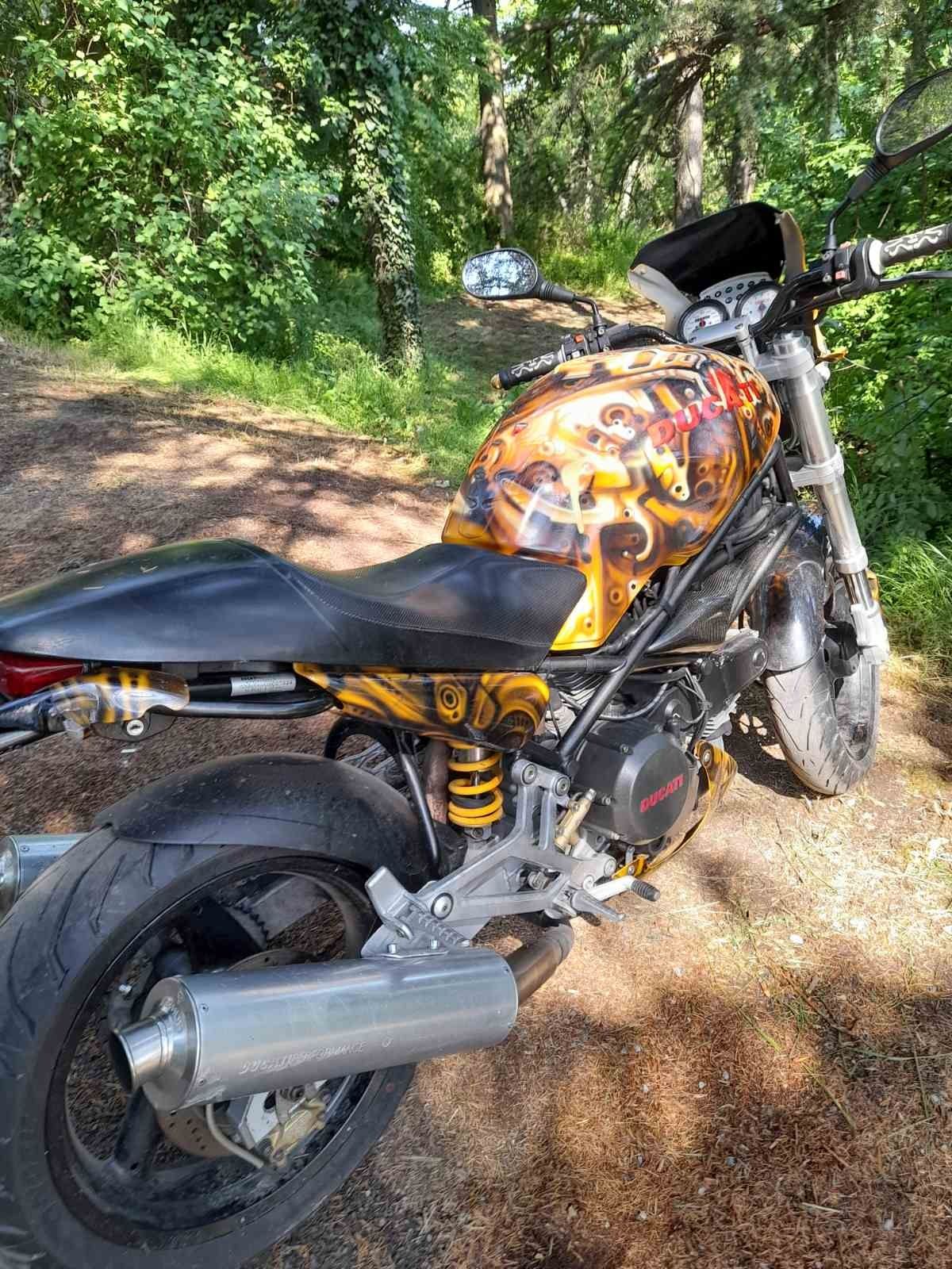 Мотор Дукати монстър/Ducati monster