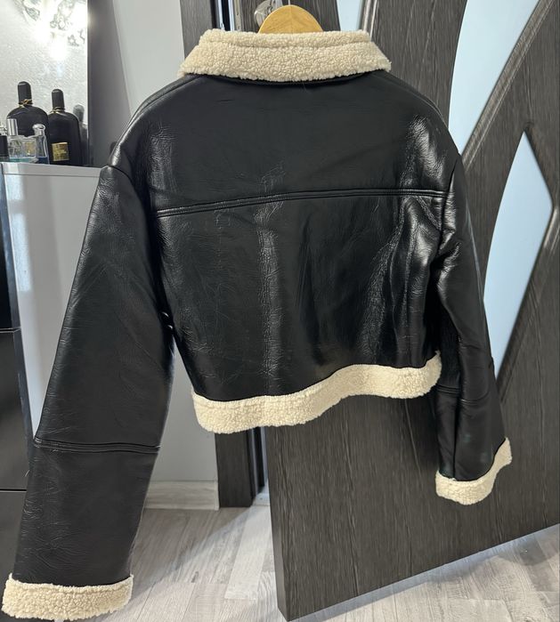 Късо кожено черно яке