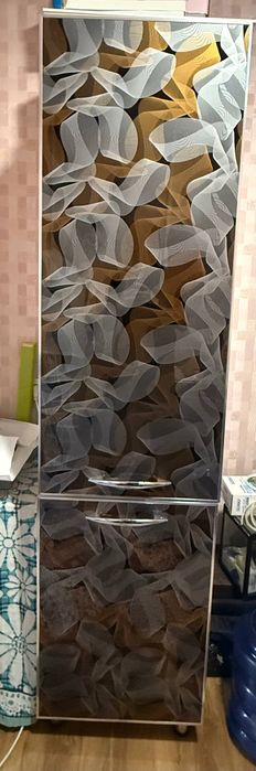 Шкаф сотилади продаётся шкаф