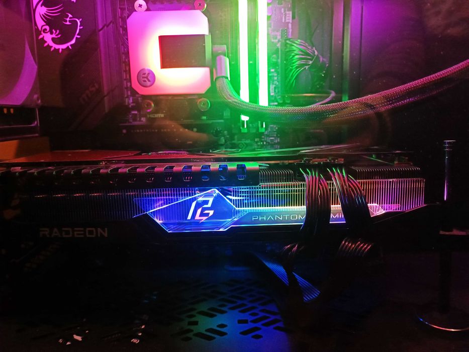 ASRock RX 7900 XT
Phantom Gaming 20GB OC