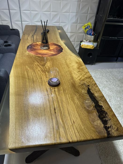 Маси и плотове от епоксидна смола и масив