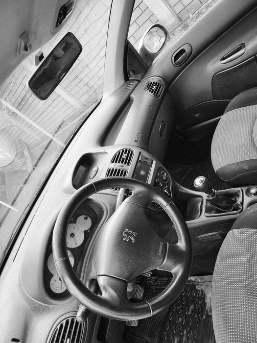 Pegeout 206 Hatchback