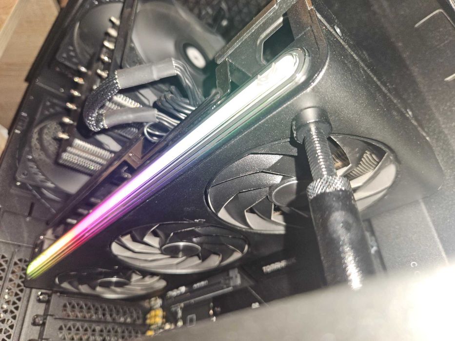 Placa video Sapphire Radeon RX 7800 XT NITRO+ 16GB GDDR6 256-bit