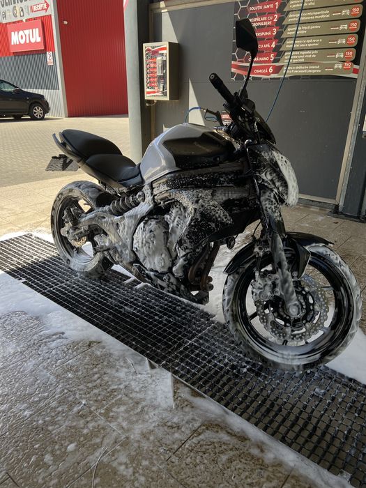 Vand kawasaki er6n