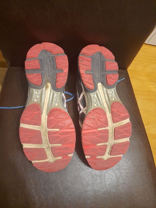Pantofi sport adidasi marca Asics nr.42