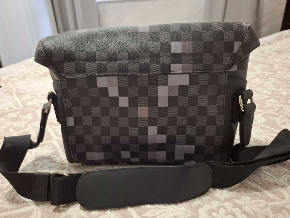 Чанта Louis Vuitton