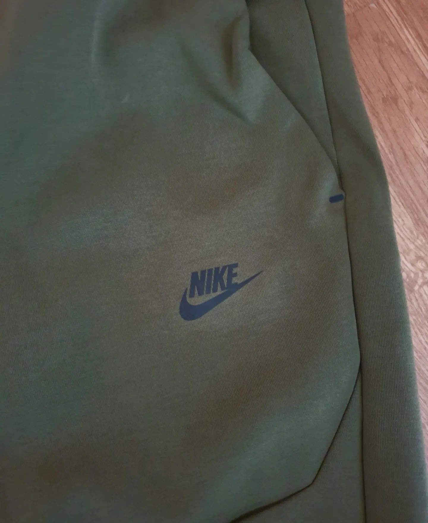 Nike Tech Fleece Pants Olive