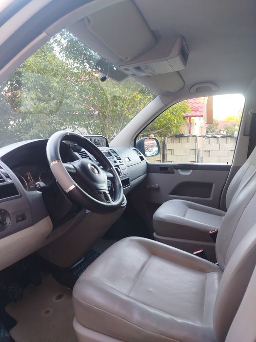 Vw T5 facelift 2014 2.0 TDI 140 cp climă varianta lungă import Germani