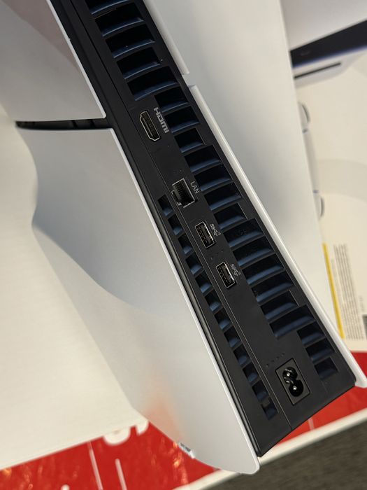 КАТО НОВ 1TB Sony Playstation 5 | PS5 Гаранция Теchnopolis до 2026