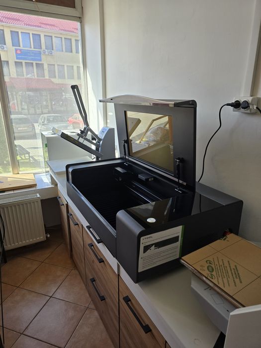 Afacere de vanzare - Centru de print si personalizari + invitatii