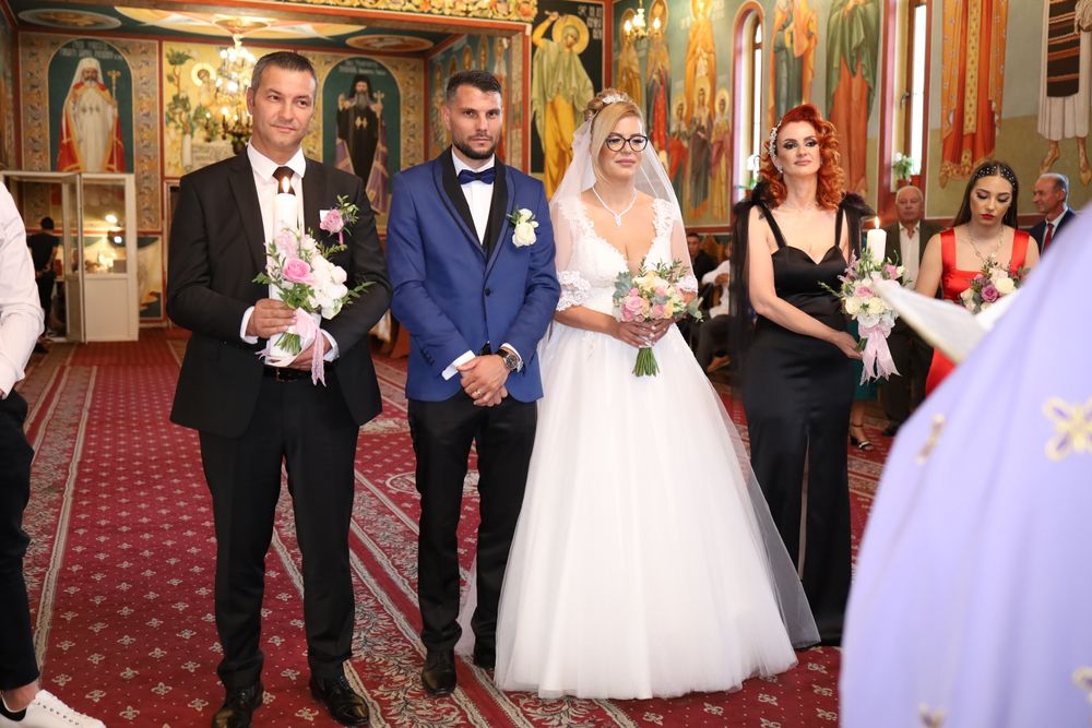 Fotograf 350 lei cununie botez, 600 lei foto si video