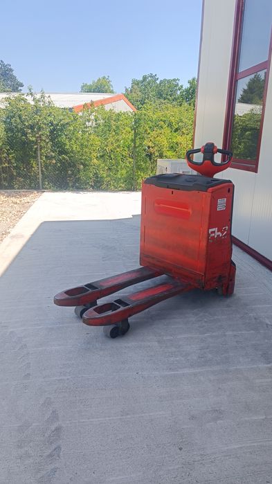 Стакер/и Linde L14 AP, Jungheinrich и палетни колички