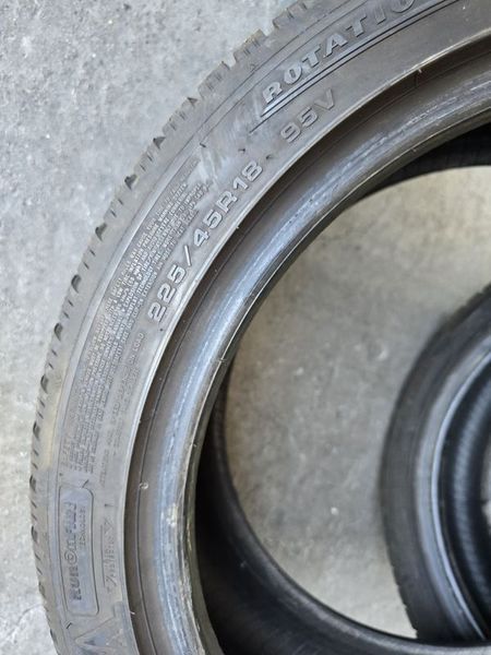 225/45/18 DUNLOP 4бр RunFlat