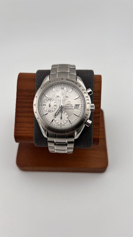 Наручные часы OMEGA Speedmaster