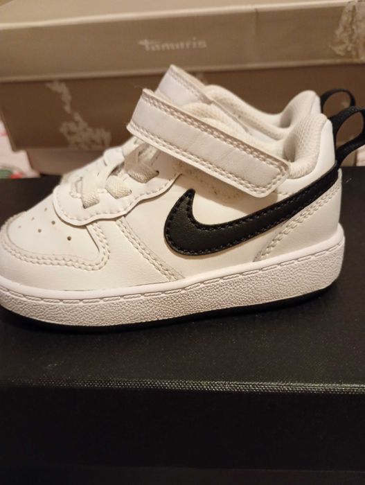 Adidași Nike de copii nr.21