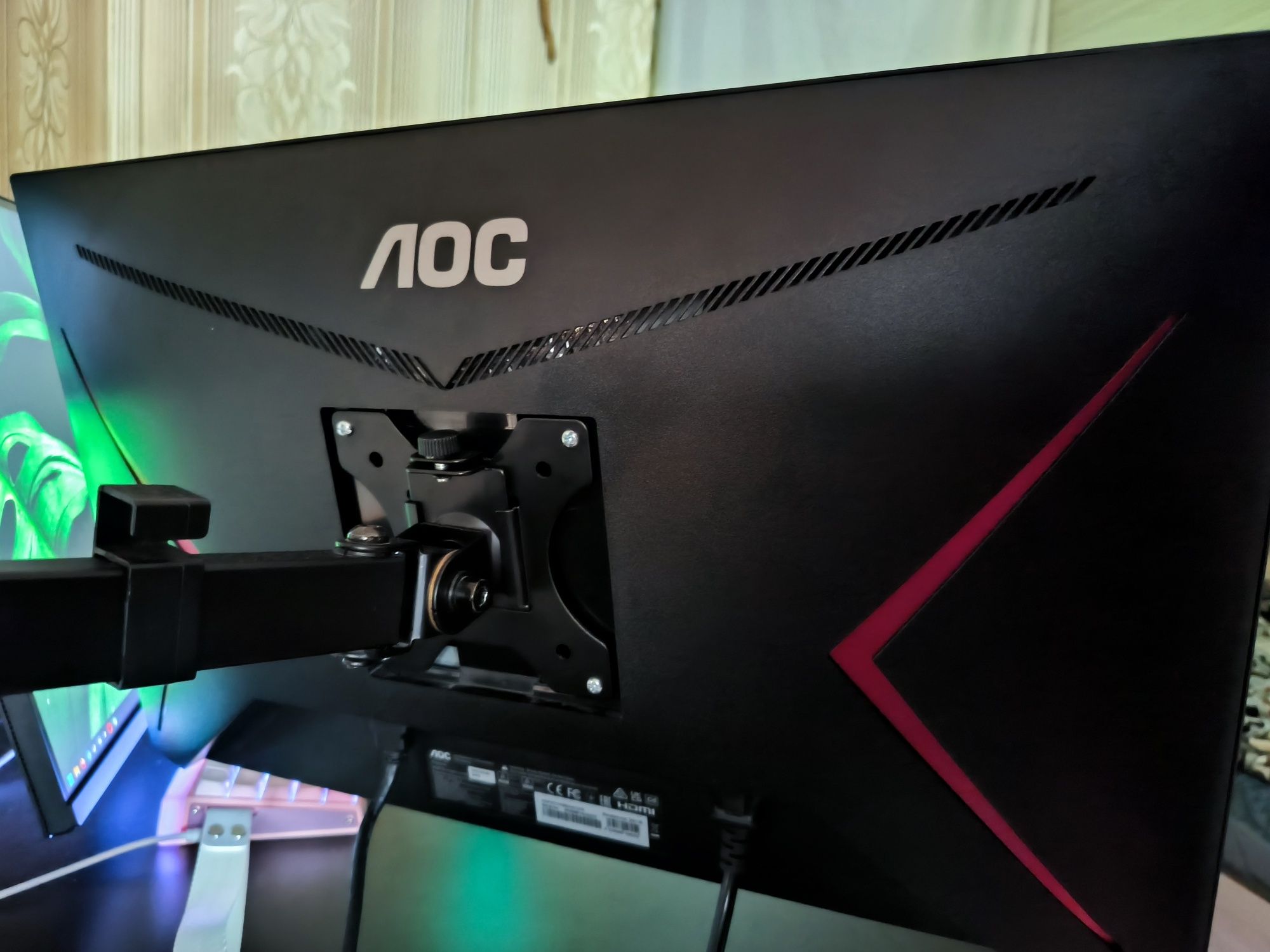 Игровой монитор 23.8 AOC 24G2U/BK