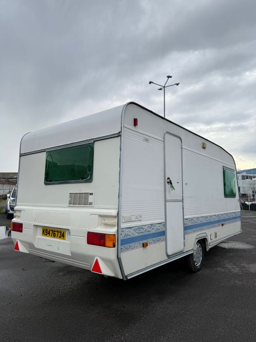 Каравана Адриа със спалня