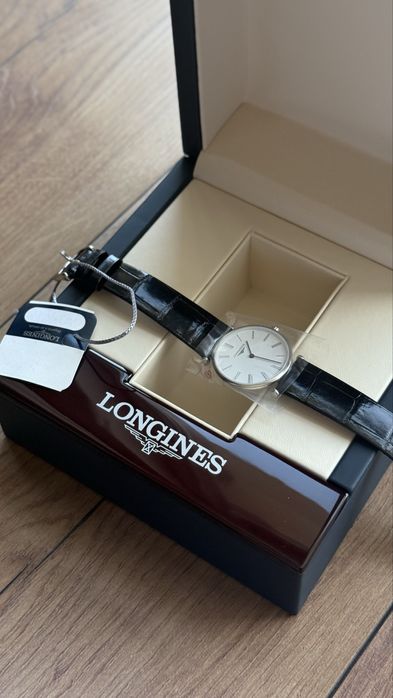 Женские часы Longines