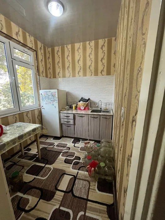 Продается квартира в Чиланзарском районе с Евроремонтом, 6-квартал
